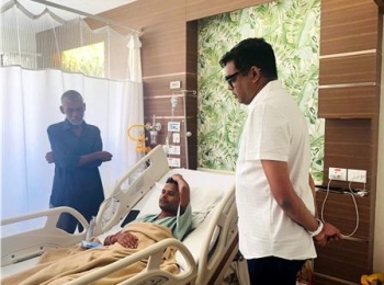 Mandrem MLA provides succour to ailing firefighter