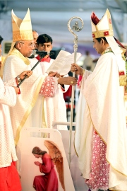Cardinal FerrÃ£o ordains new Bishop of Cochin