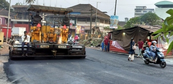 After years of neglect, Angod road gets a Christmas fix