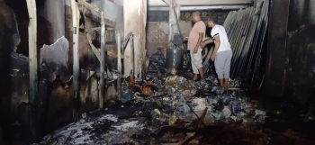 Paint, PoP stocked shop goes up in flames in Davorlim, apartment partially affected
