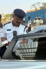 Dabolim Airport Traffic Cell cracks down on vehicles with tinted glass