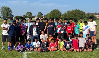 Goan ex-footballers offer free coaching to children in Swindon