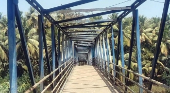 After repeated delays, Zuvem villagers call for immediate construction of new bridge