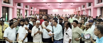 Officials make presentation but unable to provide clear answers to people's queries