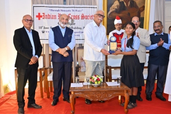 Red Cross volunteers, schools honoured for Flag Day collections