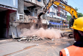 CCP razes unsafe structure amid tense scenes in Panaji