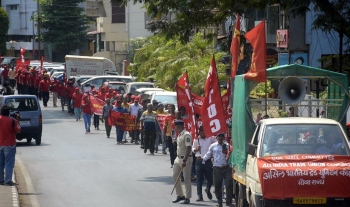 Labour registration must for firms with over 10 workers