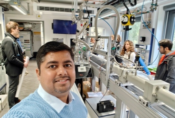 Goan professor presents catalysis research in Germany