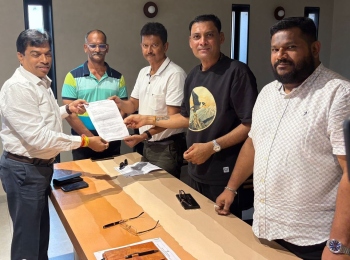 NGO meets BJP president, protests forced installation of smart meters
