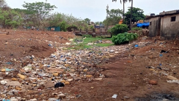 Cunchelim locals raise flooding fears over clogged nullah