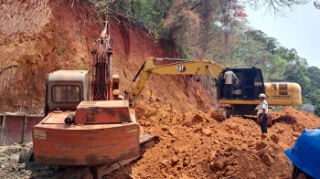 Labourer killed, two others injured in Vasco landslide