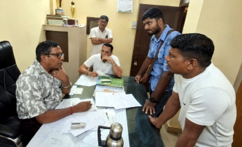 Locals protest over steep bills at Curchorem electricity office