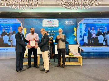 Vedanta Iron and Steel Limited feted   by MPA for highest export cargo handling