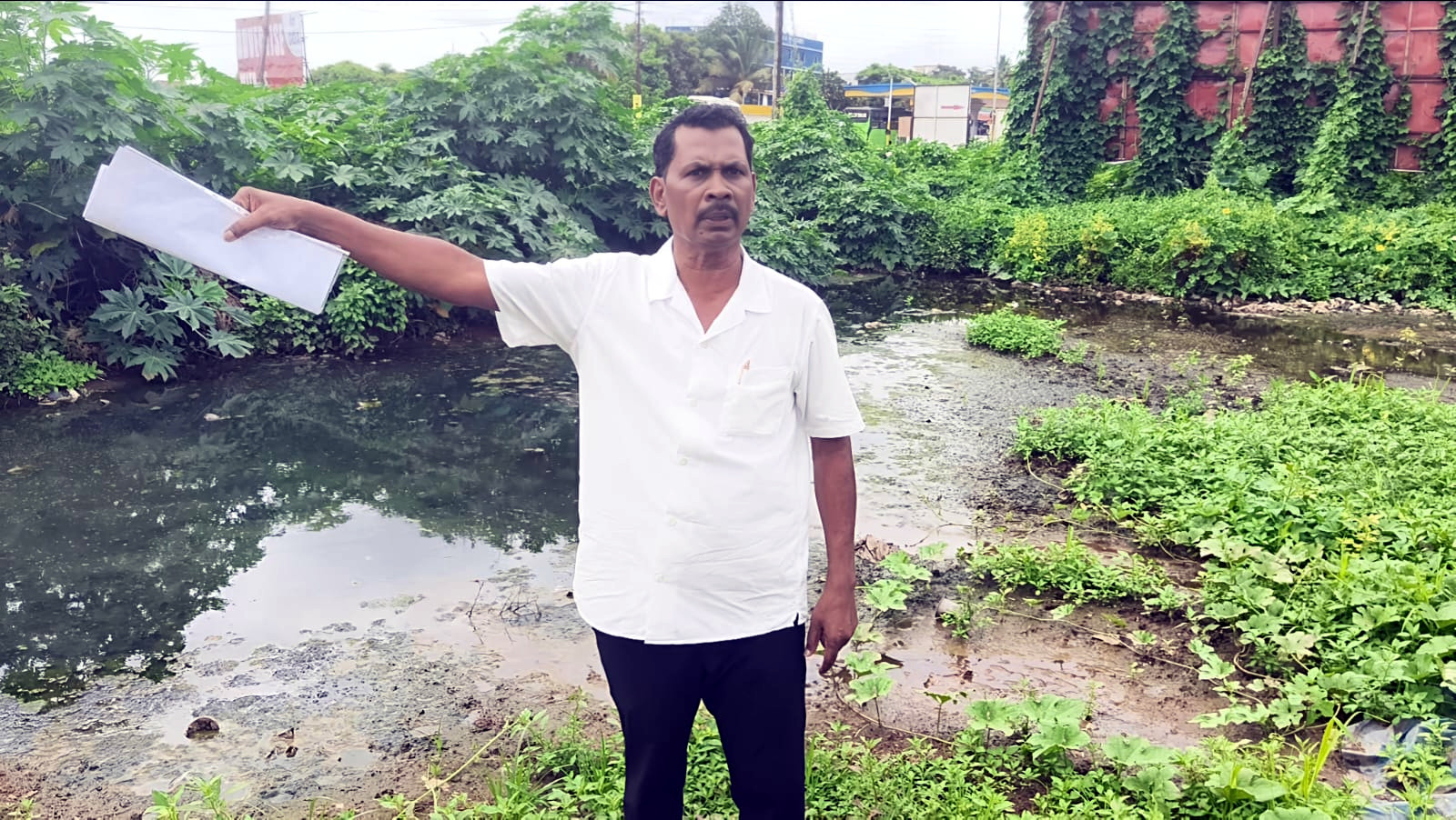 MLA fumes over years of inaction on Verna sewage discharge issue