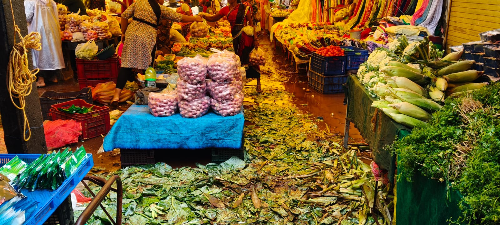 Traders decry poor facilities at weekly Sanguem market