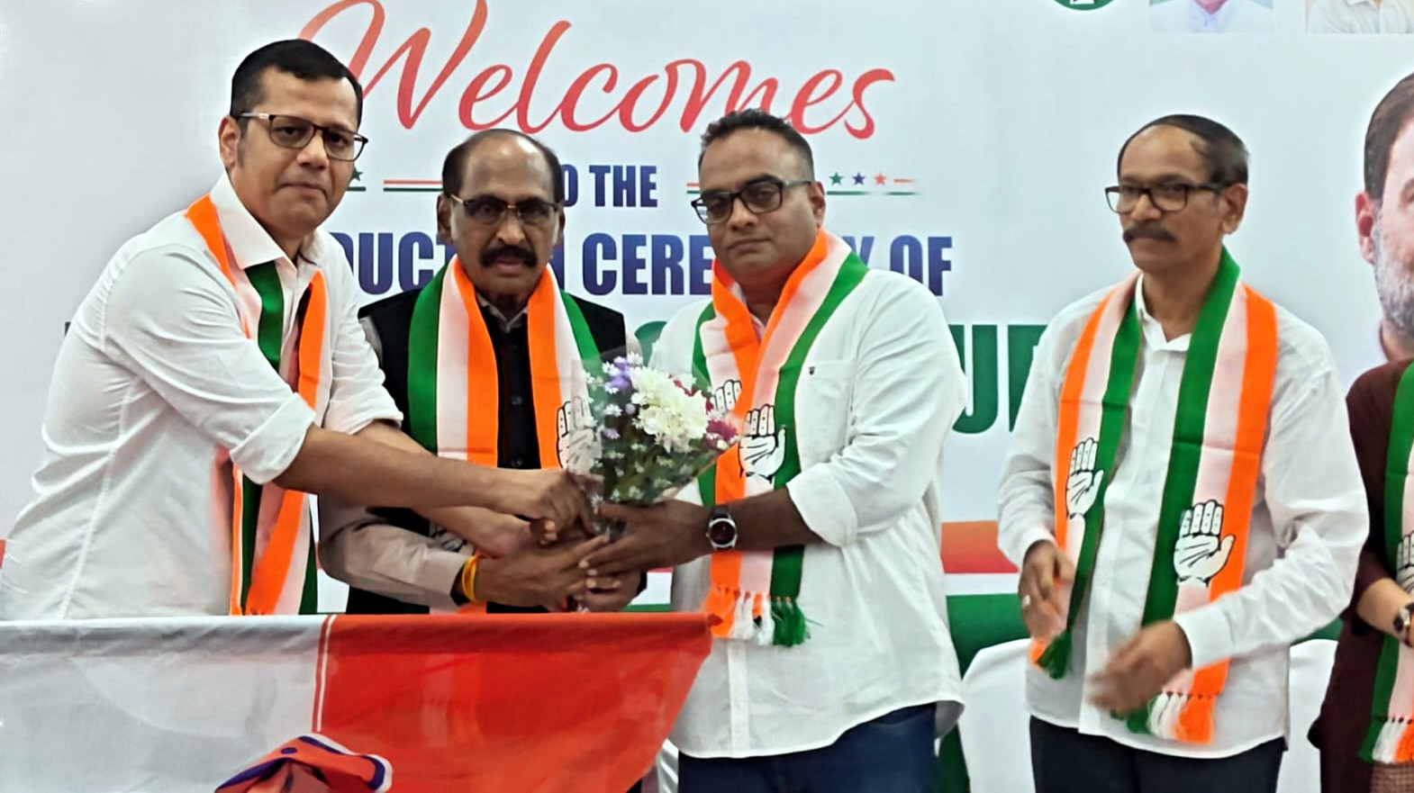 Rodrigues returns to Cong amid show of strength...