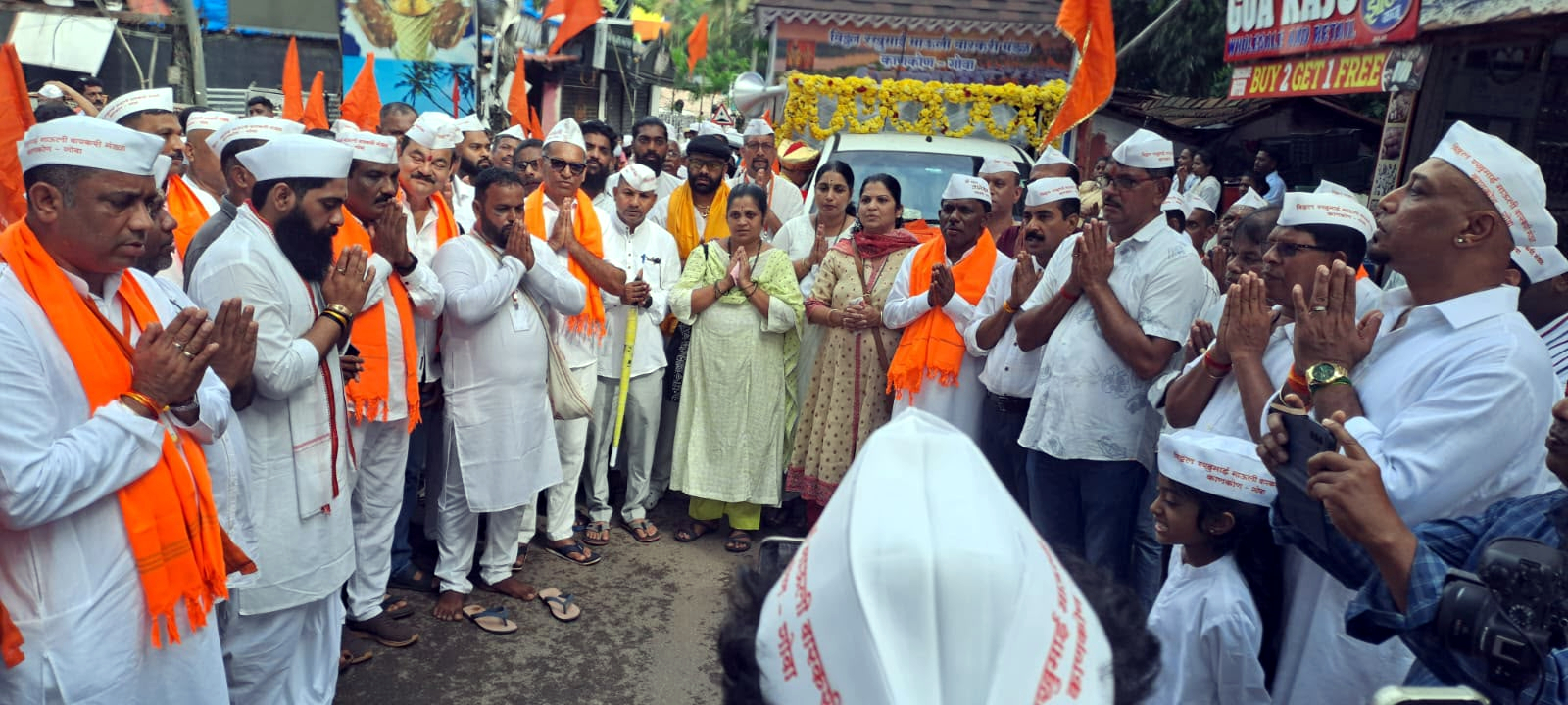148 Varkaris begin 17-day pilgrimage to Pandharpur
