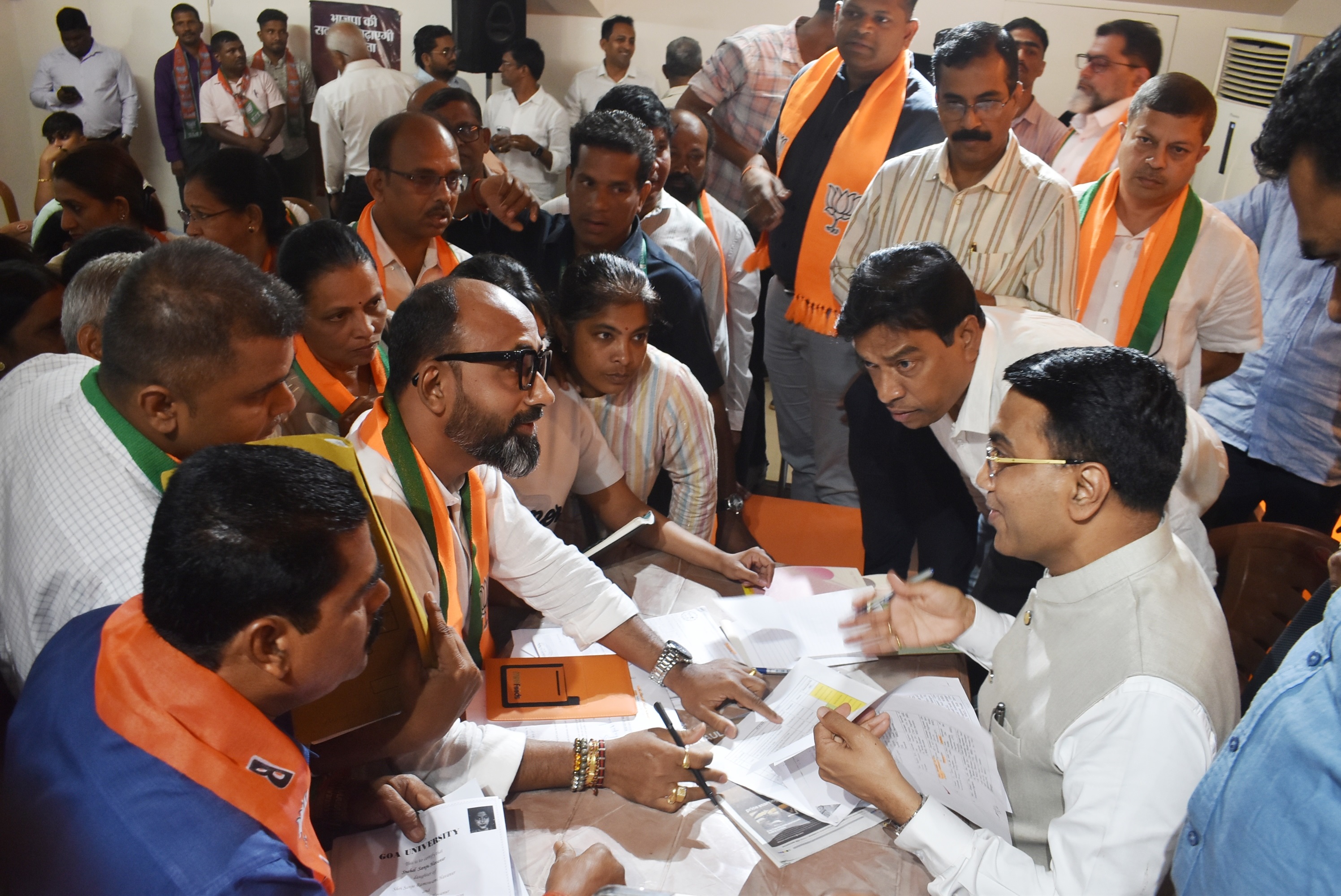 Mhaje Ghar scheme backed by thorough legal study: CM
