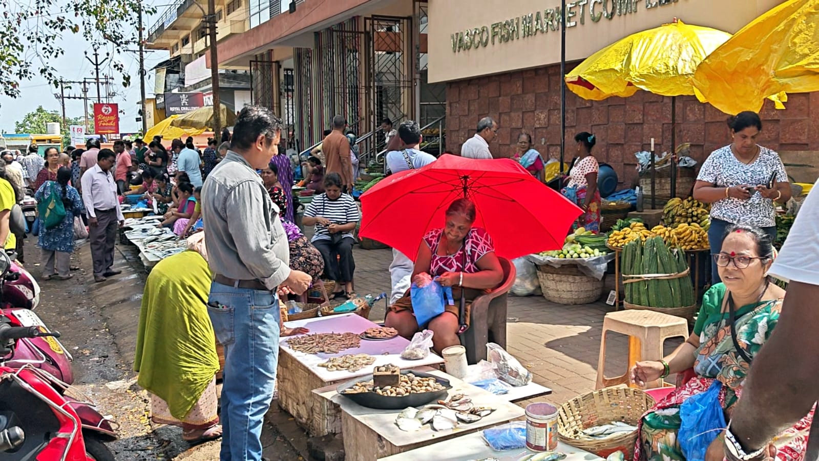 Vasco fish vendors shift to roads over drainage...