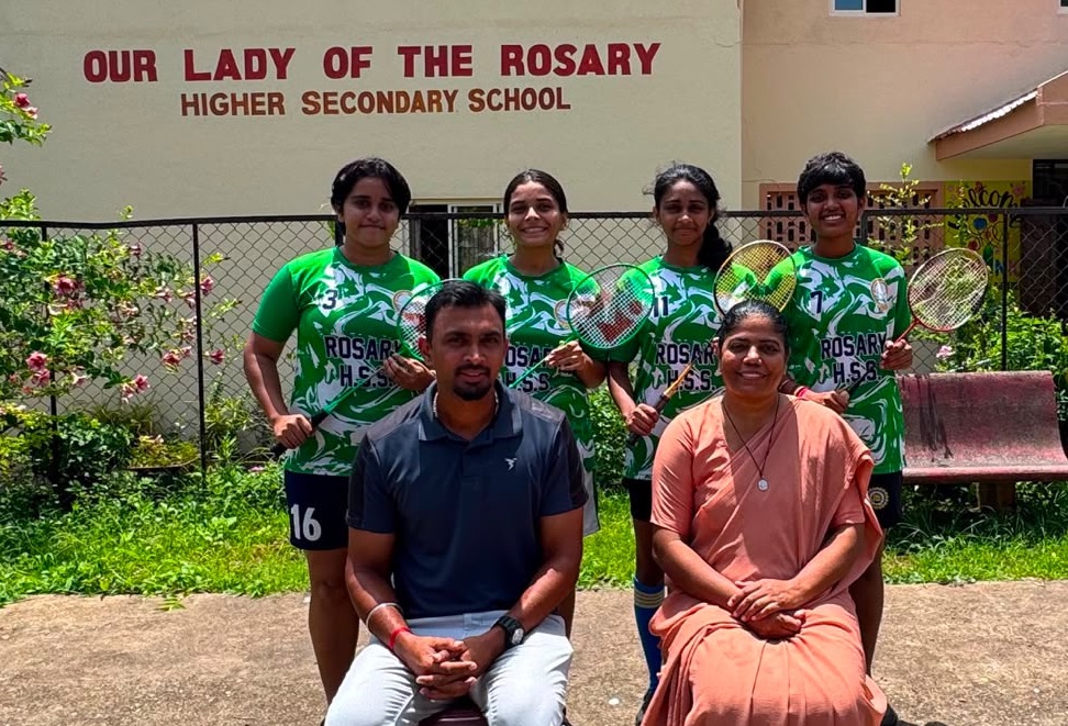 OL Rosary HSS win U19 girls badminton title