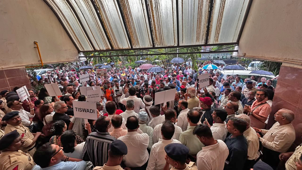 Protesters demand rollback of TCP sections, give govt 15-day deadline