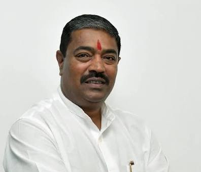 MLA says viewing   gallery, glass gallery   projects on cards
