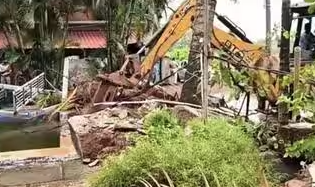 Locals express outrage, accuse authorities of ‘double standards’