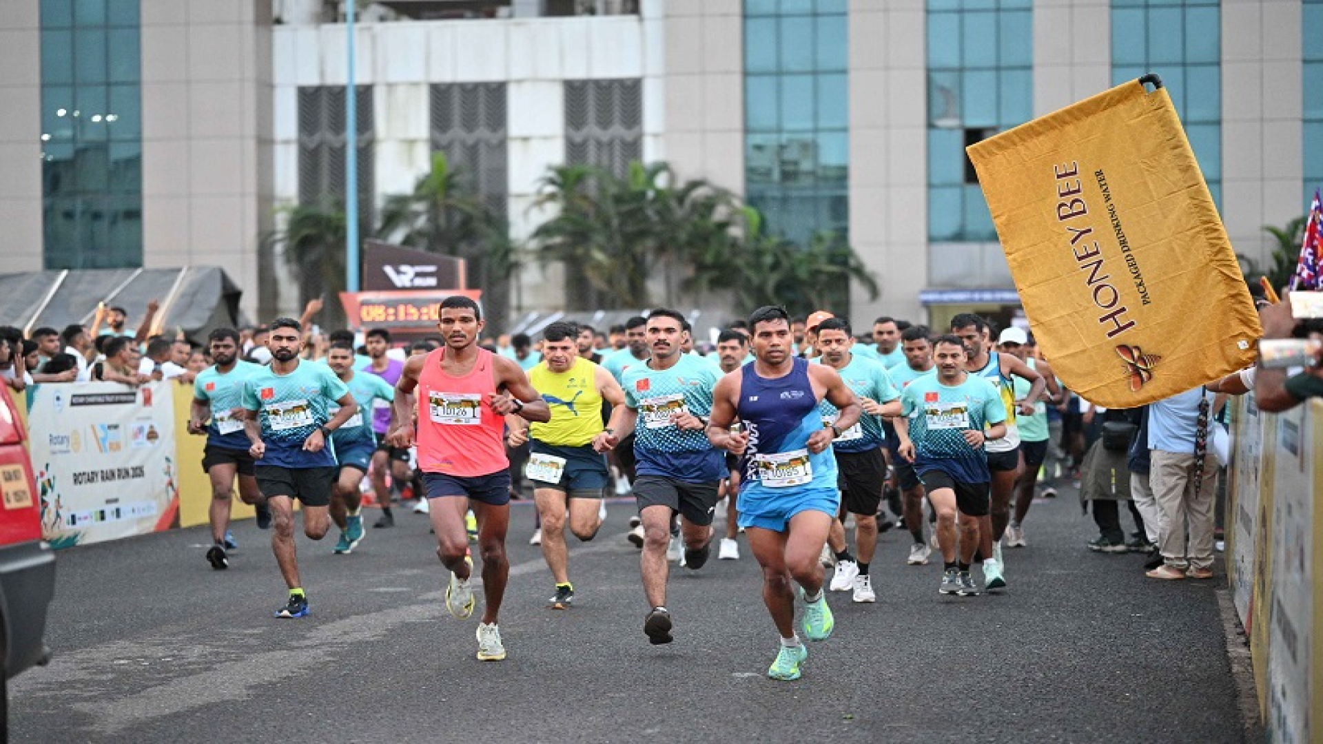Clinton Tavares and Hansine Benoit win half marathon at Rotary Rain Run