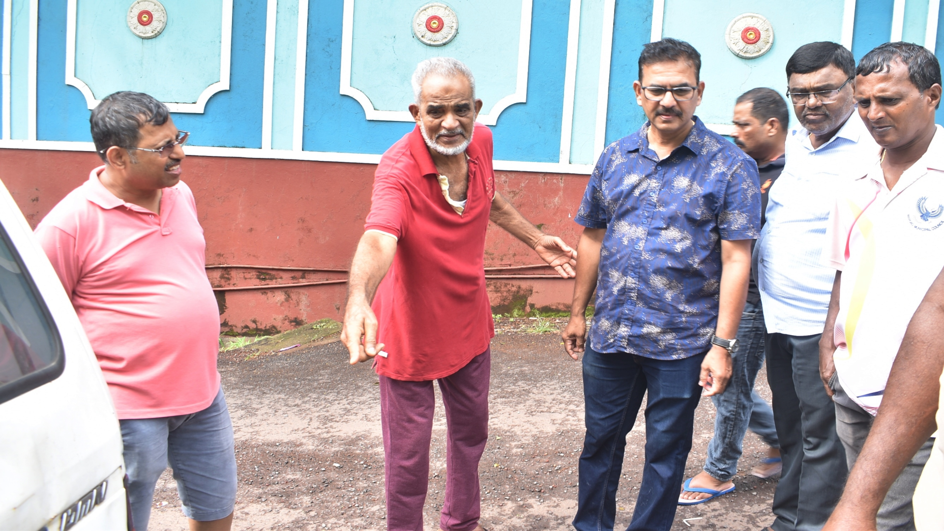 MMC inspects Aquem drain after locals raise sewage concerns