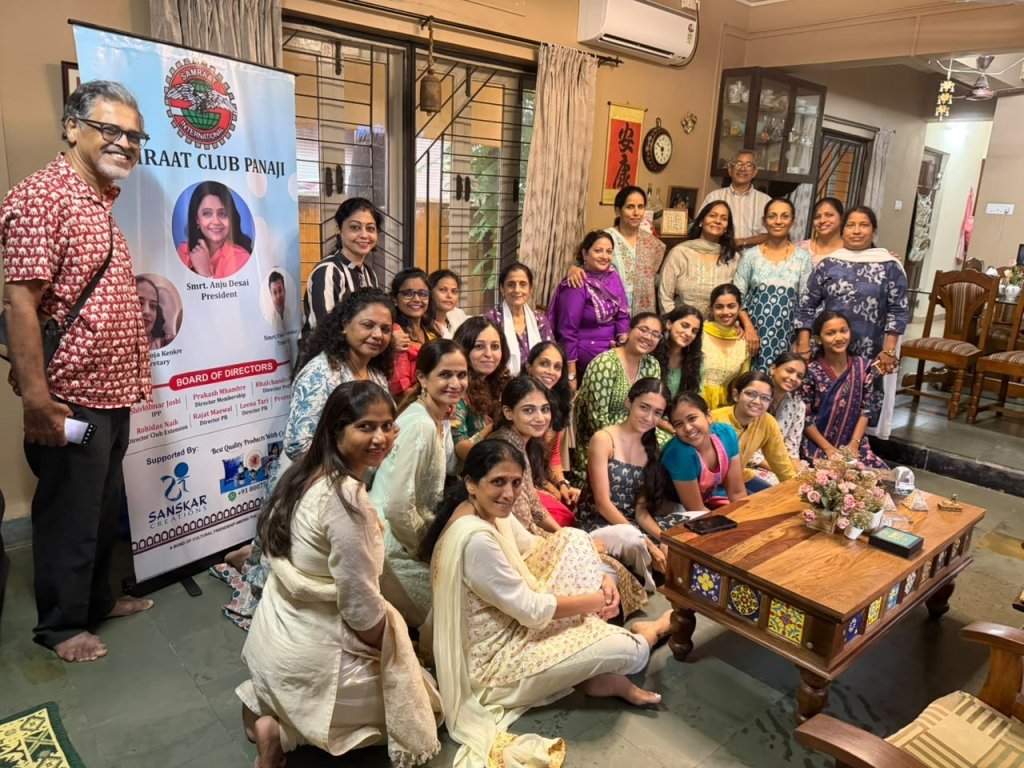 Samraat Club Panaji felicitates Kathak guru Ama...