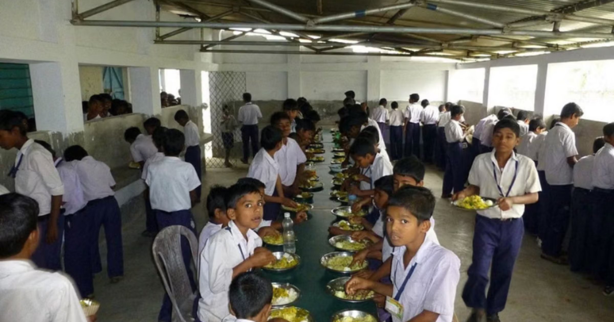 One in 3 schools fall short on mid-day meal cov...