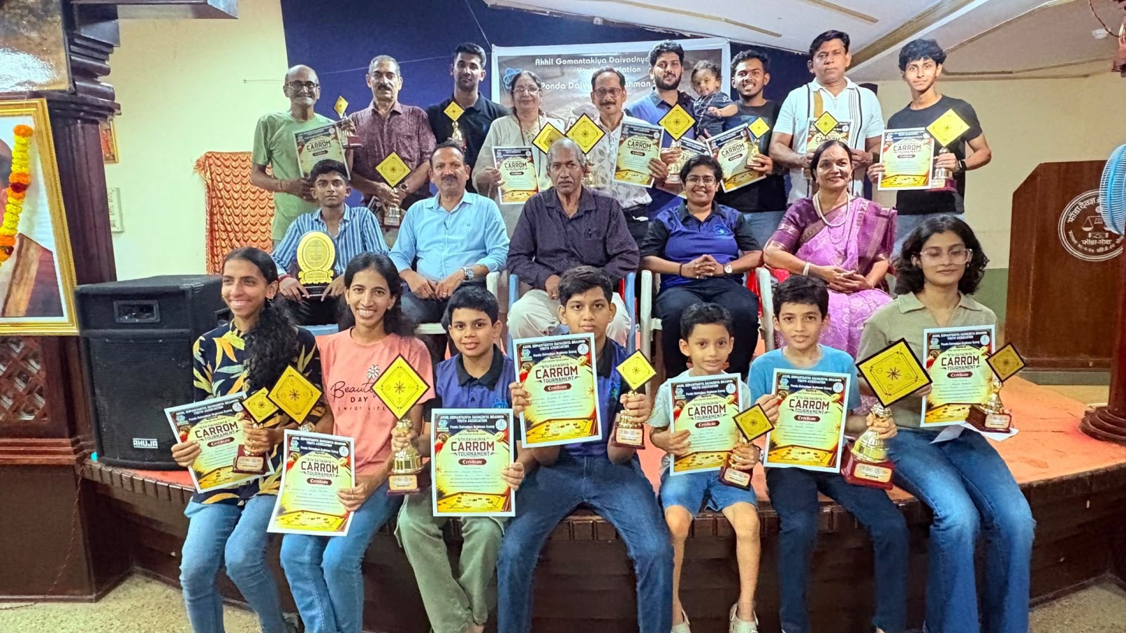 Daivadnya carrom tourney held in Ponda