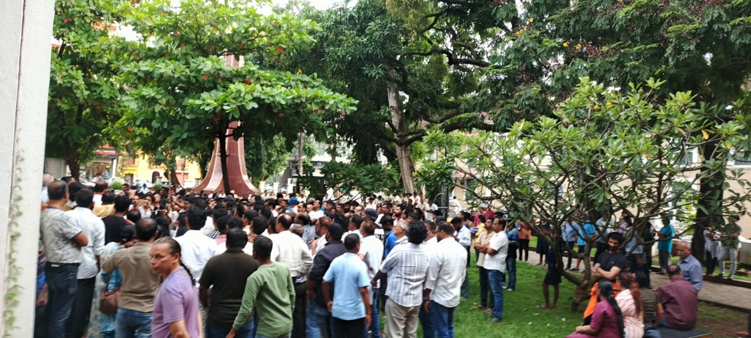 Karapur agitation gains steam, Oppn rallies behind villagers
