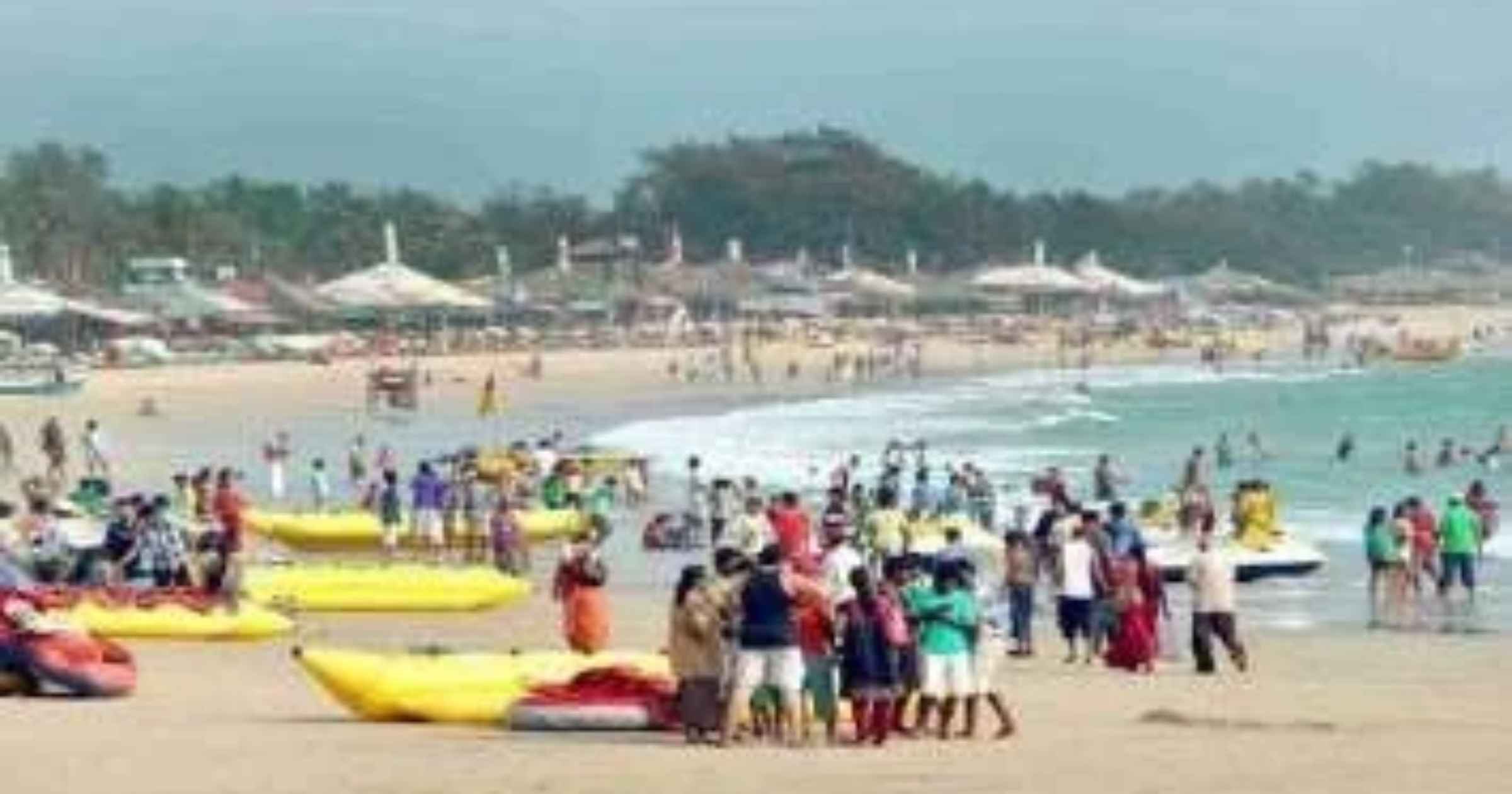 Rising airfares, no long weekend... but tourist...