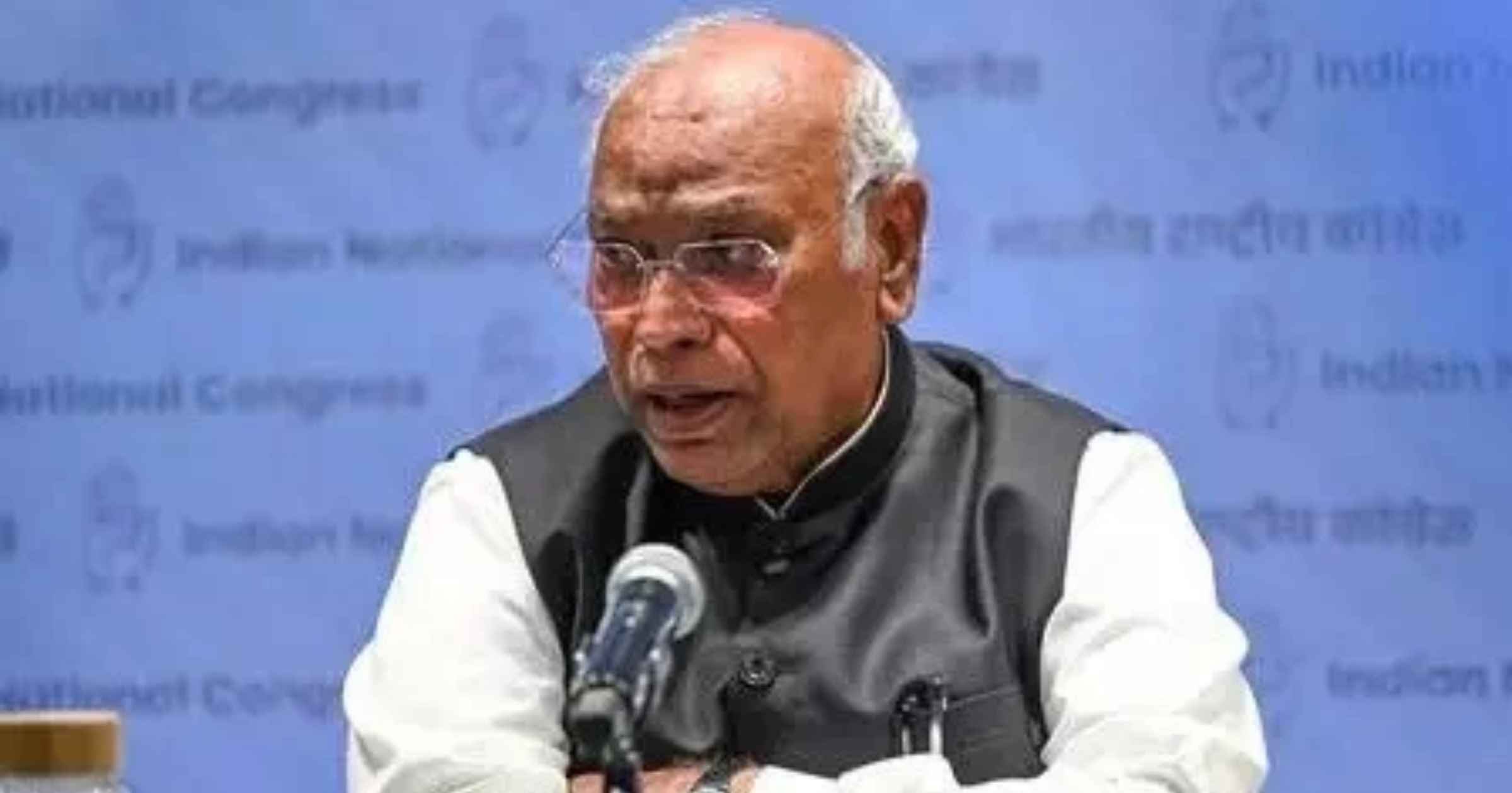 Cong accuses govt of denying Kharge meeting venue