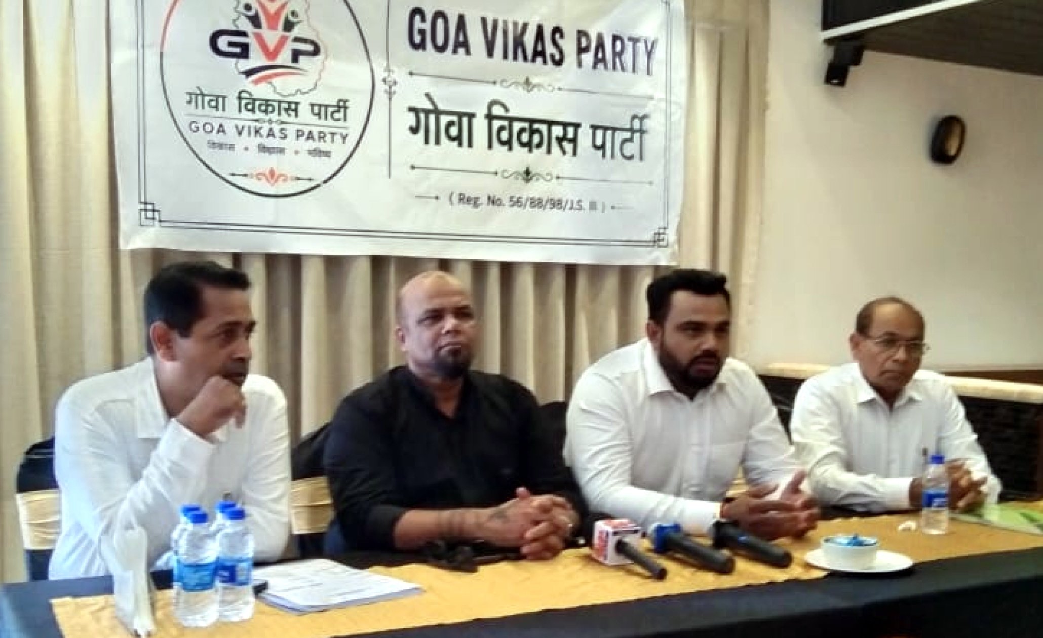 Ex-minister Mickky Pacheco rejoins Goa Vikas Party