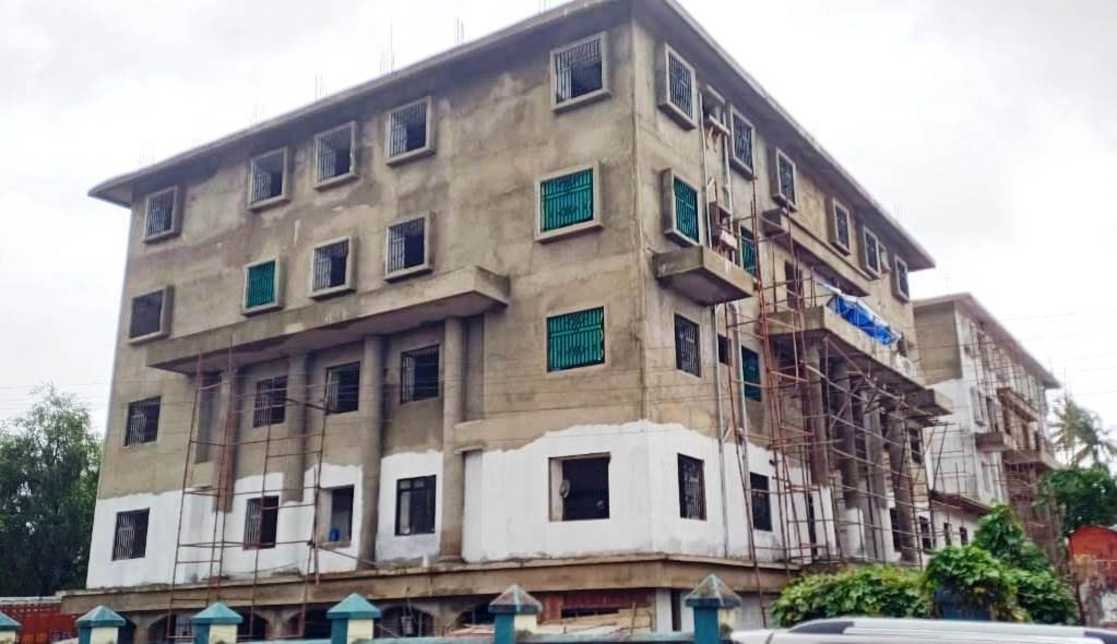 South advocates reject court shift over parking woes