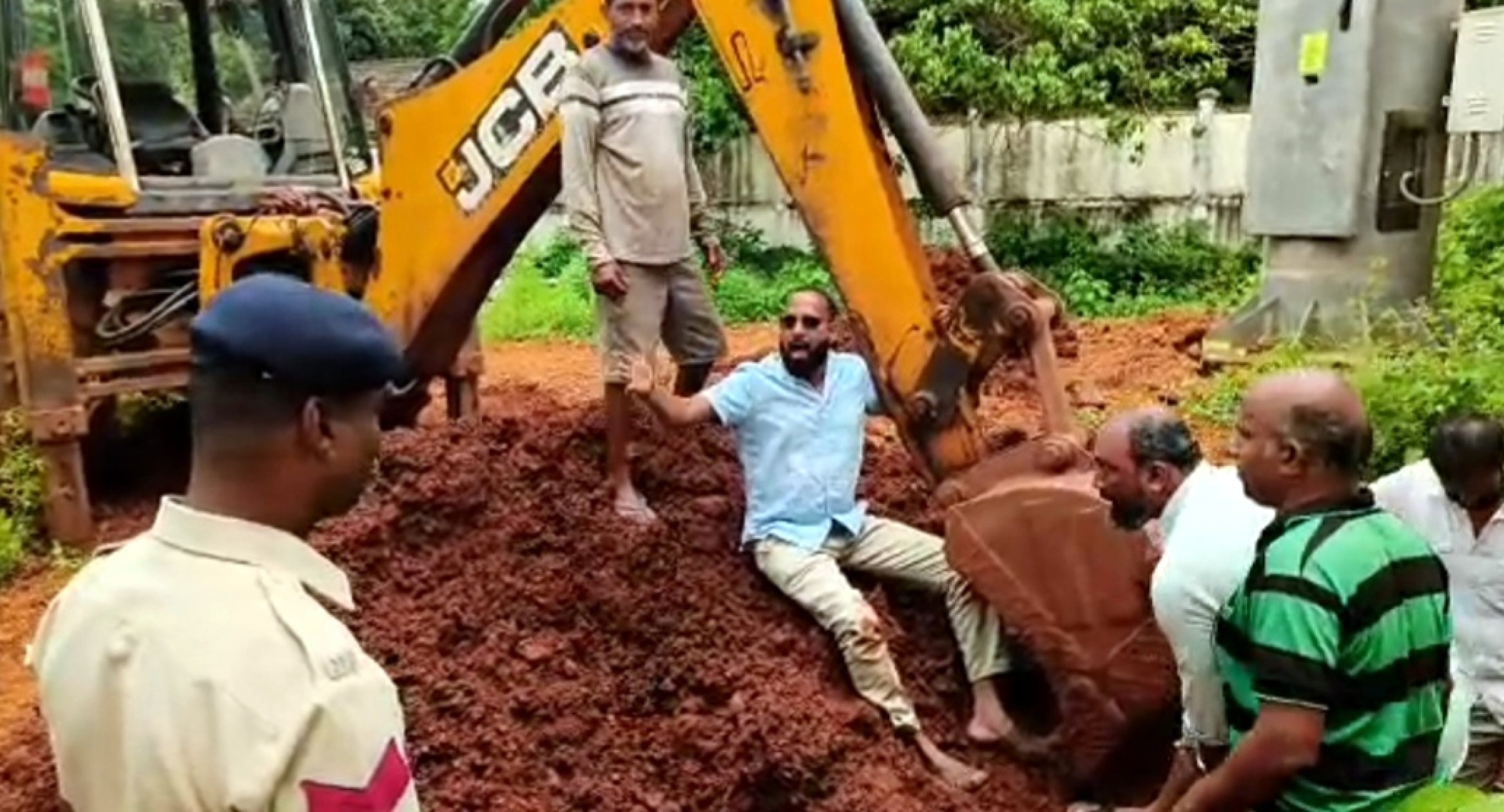 Colvale tower work halted after sarpanch blocks...