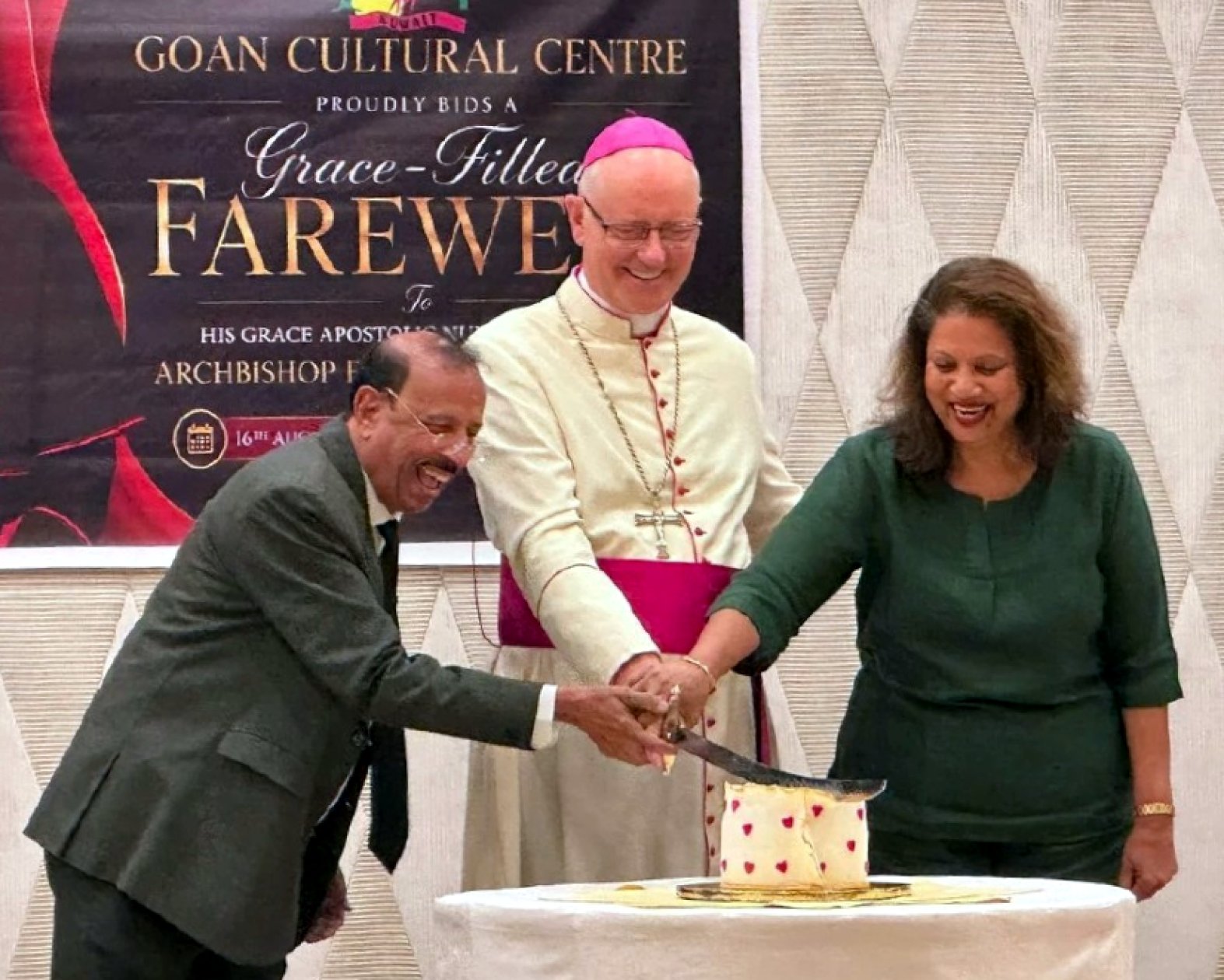 Goan community in Kuwait accords warm farewell to archbishop