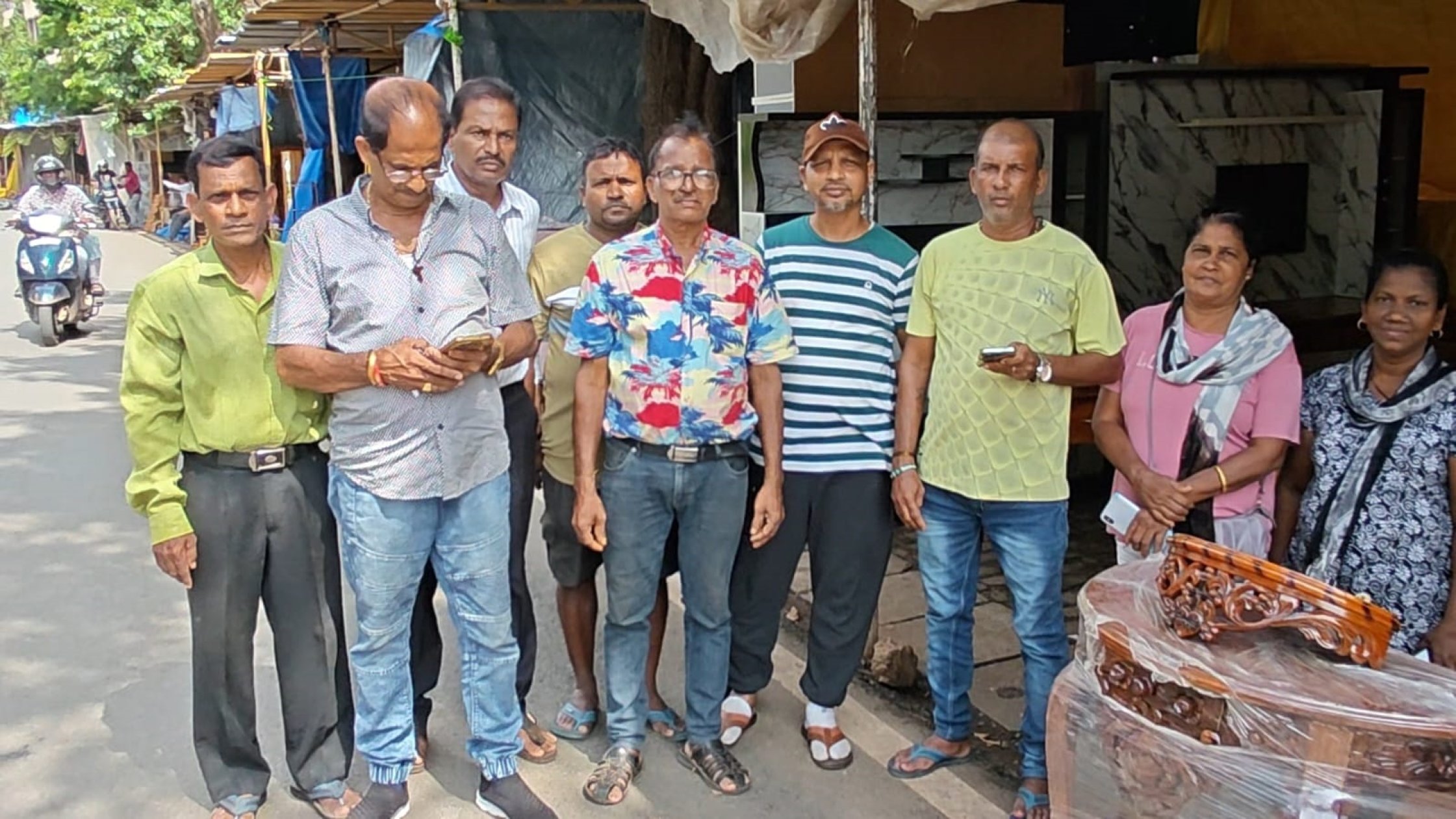 Traditional carpenters seek relief from govt on fair stall charges