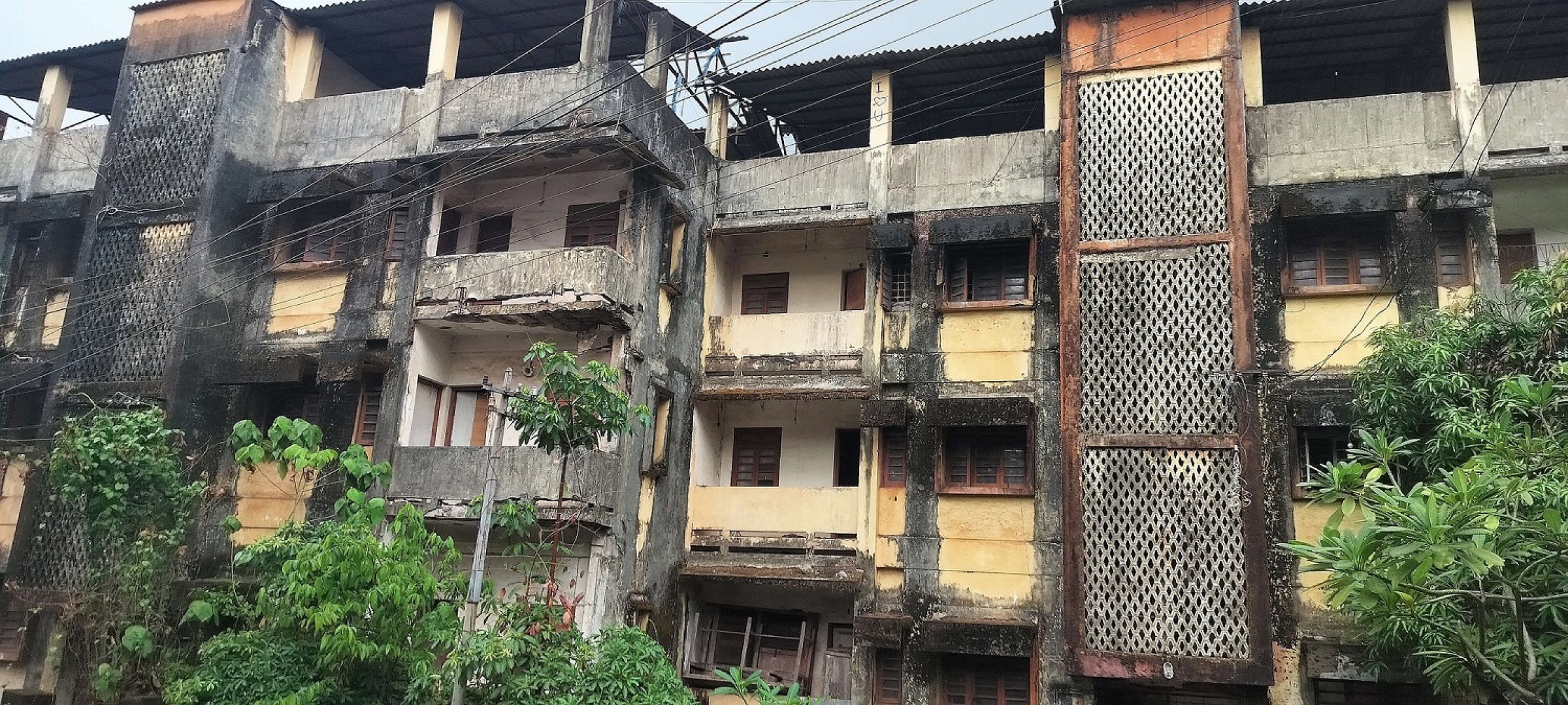 Mapusa waits for action as unsafe buildings deteriorate