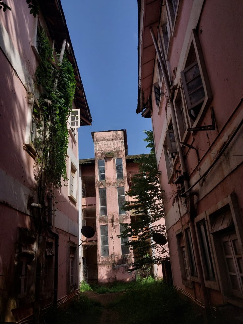 Stories, suitcases & St Inez govt quarters