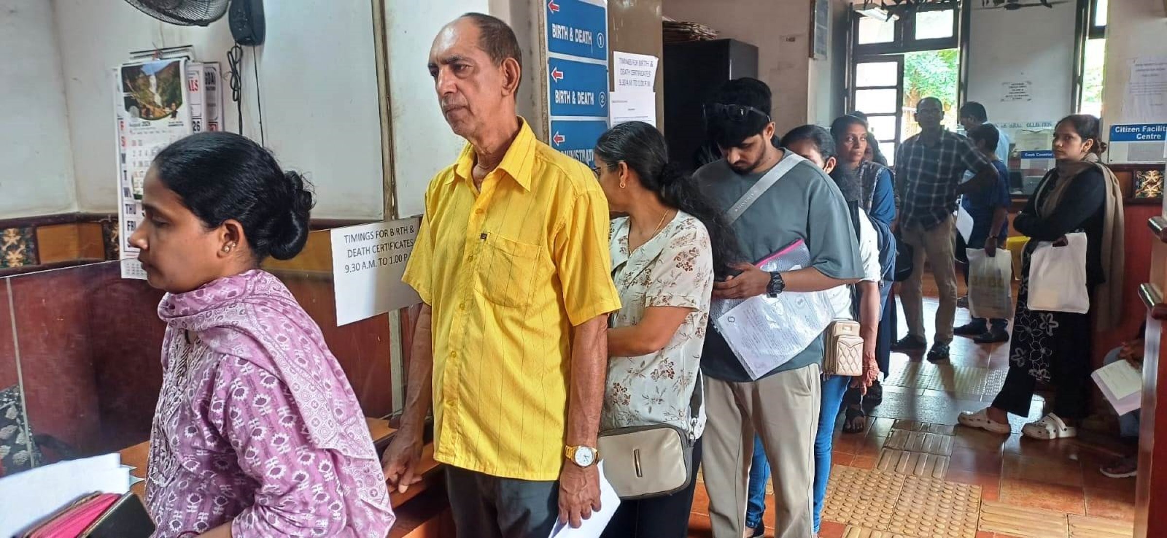 Apostrophe glitch fix sees long queues in Margao