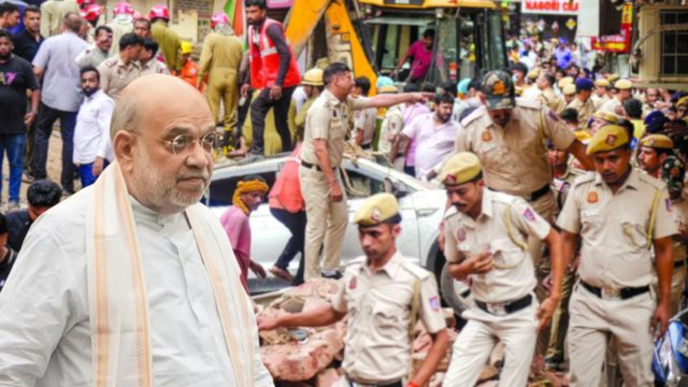 Building collapse: Shah cuts short Goa visit, r...