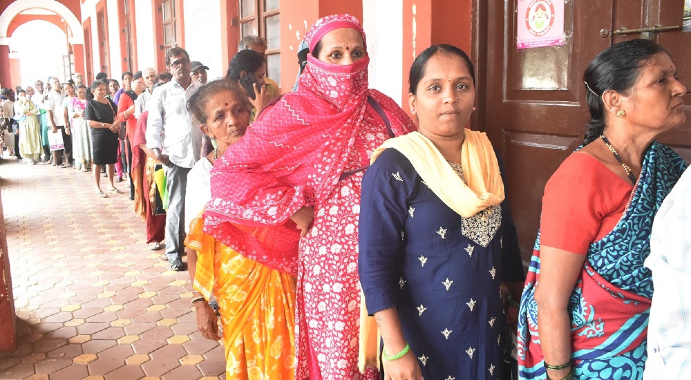 Griha Aadhar, DSSS beneficiaries get priority for free LPG scheme: Min