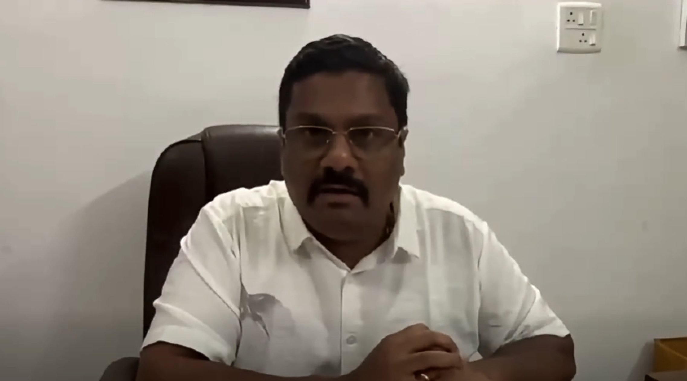 Venzy dares Cong MLAs to debate on work done by both parties