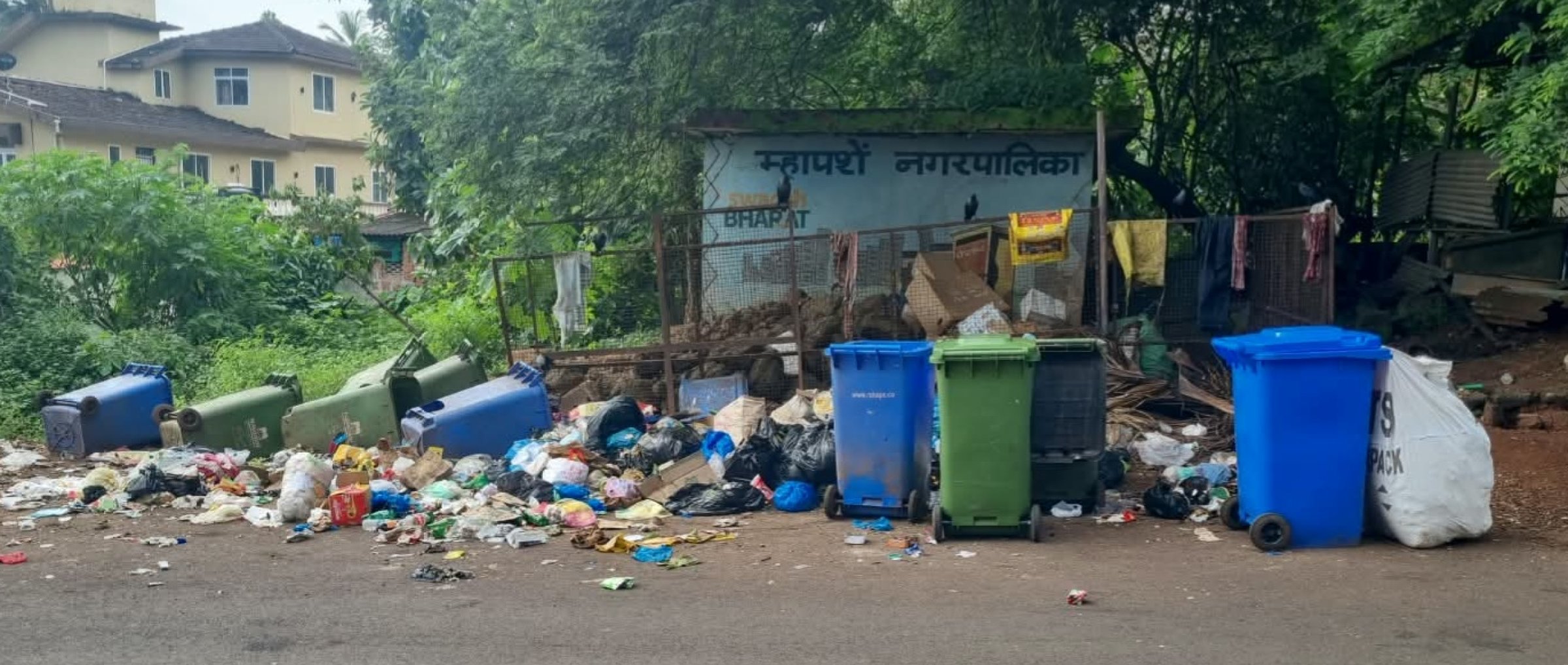 Worker exodus for Chaturthi leaves Mapusa garbage collection in lurch
