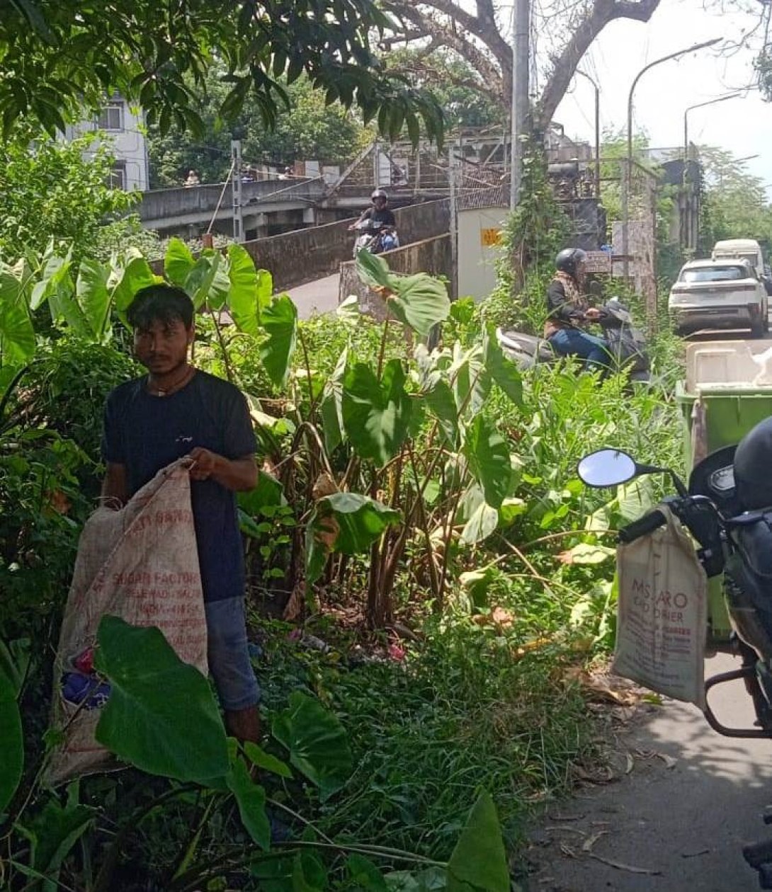 MMC clears waste dumped on Pedda footbridge