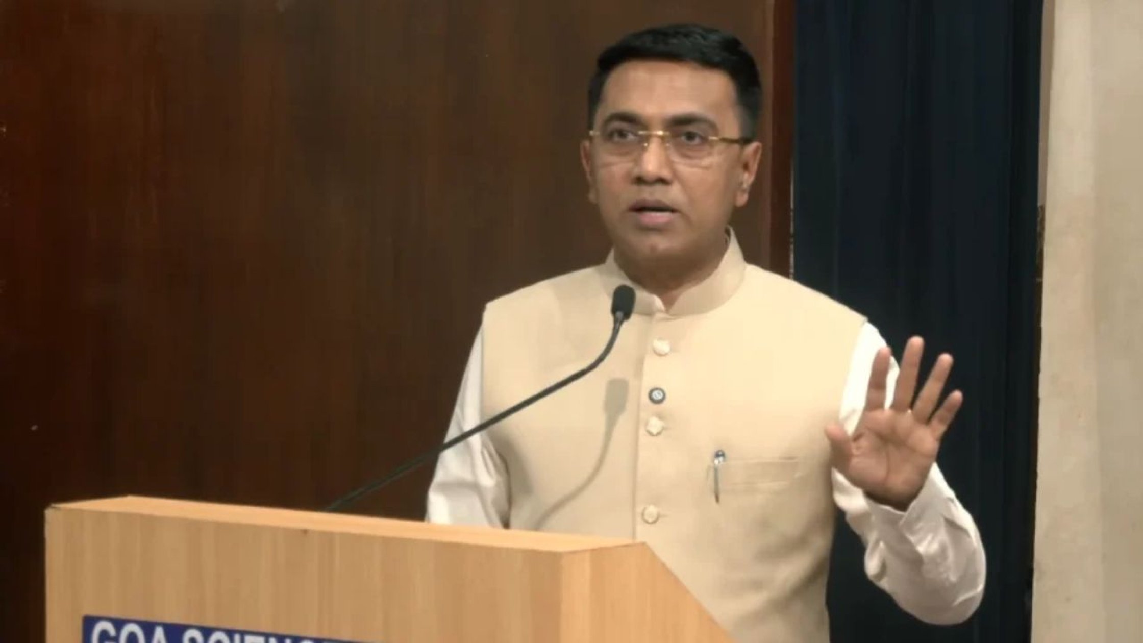 Responsible pet ownership, vaccination key to rabies-free Goa: CM