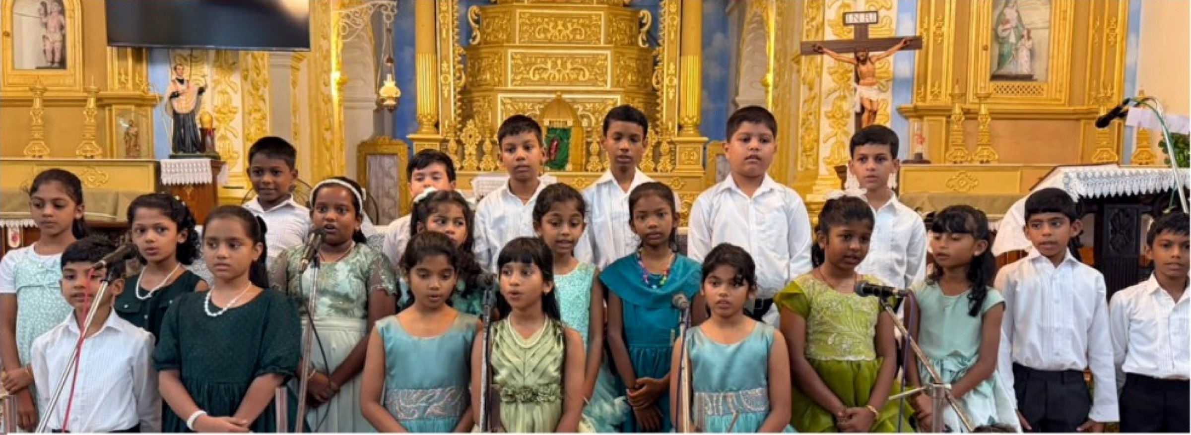 Arossim Chapel catechism children present hymn-singing programme